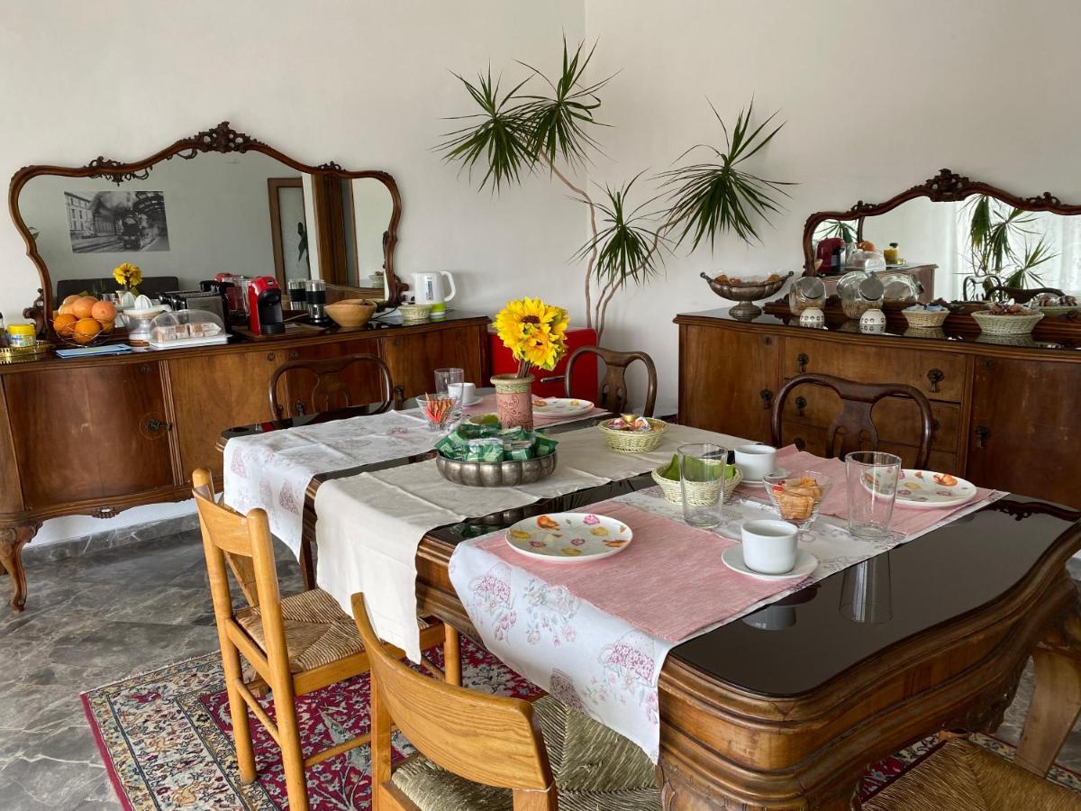 B&B Del Viaggiatore 萨尔扎纳 外观 照片