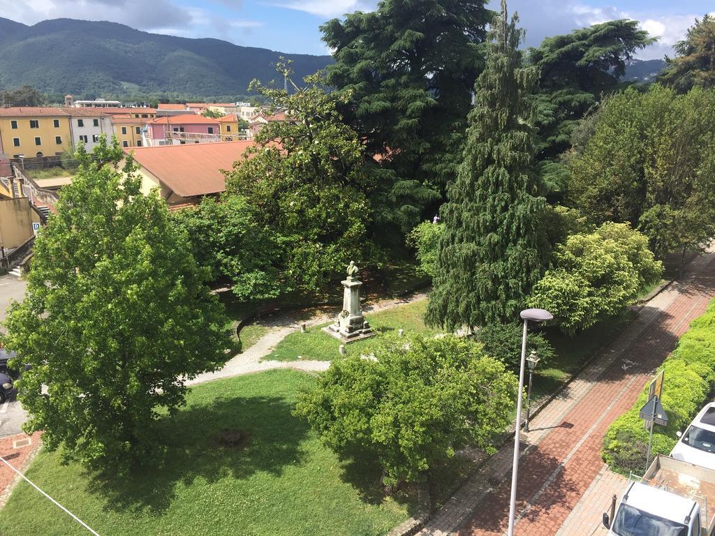 B&B Del Viaggiatore 萨尔扎纳 外观 照片